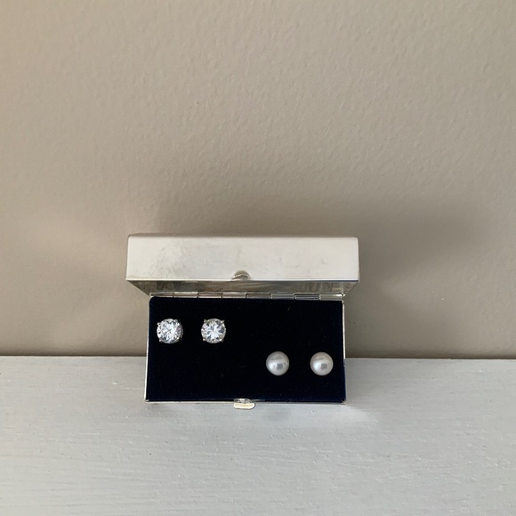 CAROLEE earring set - Picture 1 of 8
